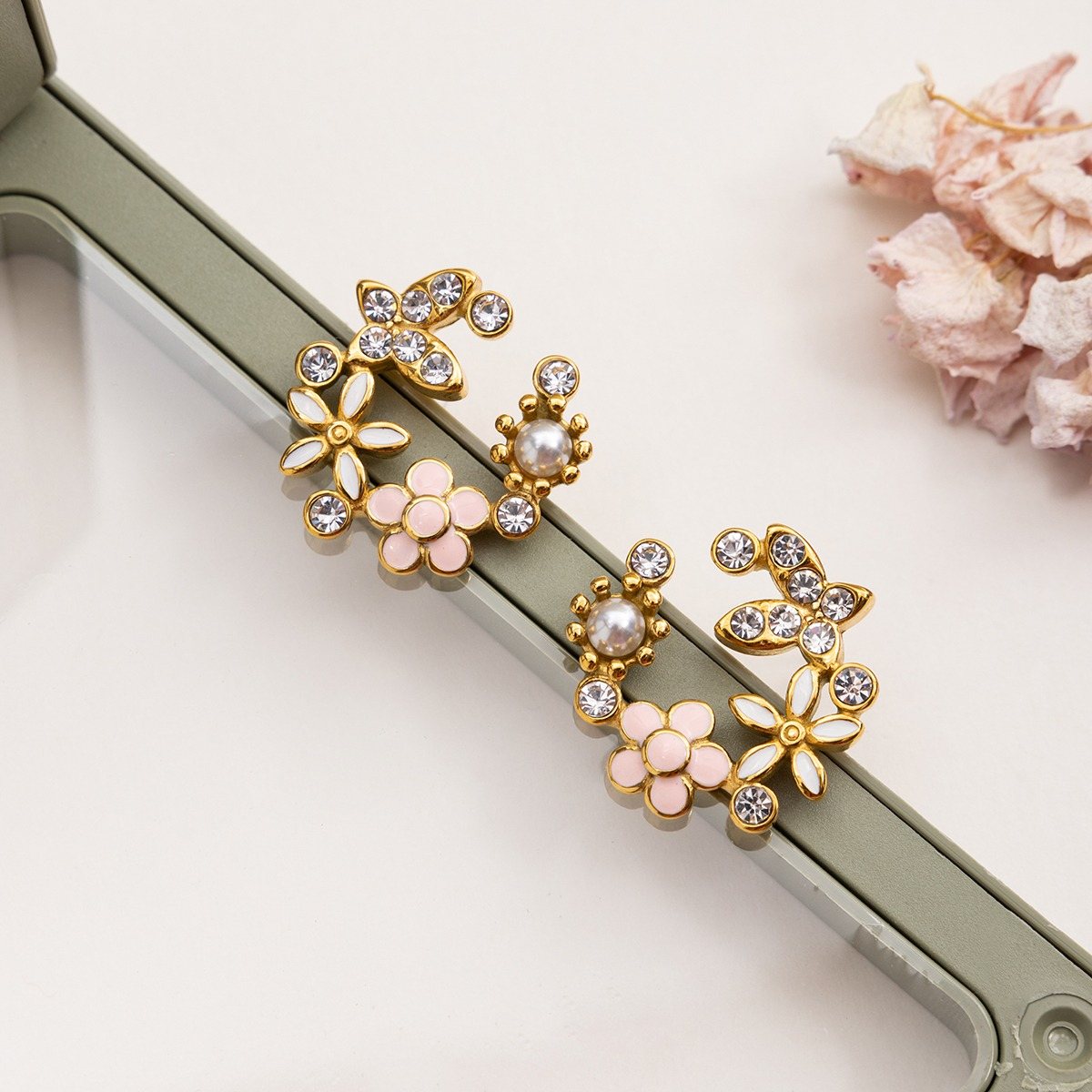 Aretes Floreado Circular