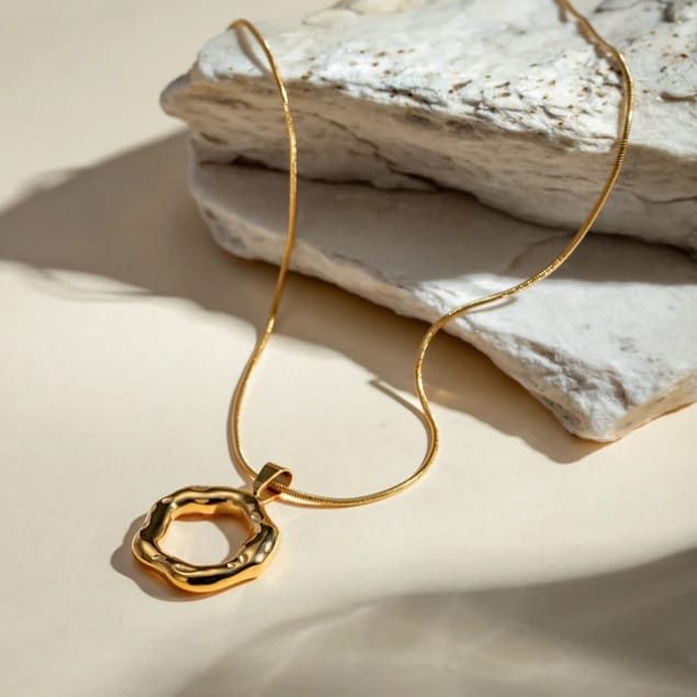 Collar Círculo con Movimiento, Aurora Joyería